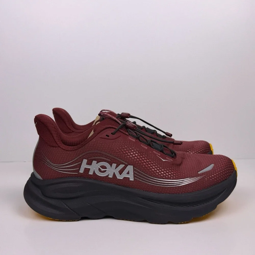 Hoka One One Clifton 11 GTX Running Shoes Men Sz 10 Maroon/Black 1176572 Sample